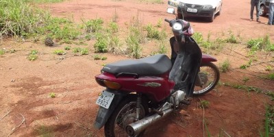 Rolim De Moura - Polícia Militar recupera outra motocicleta furtada.