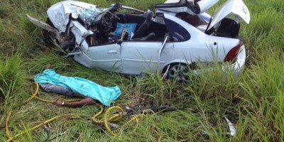 BR 364 - Acidente envolvendo Vectra e Carreta na BR-364 deixa uma vítima fatal - Fotos