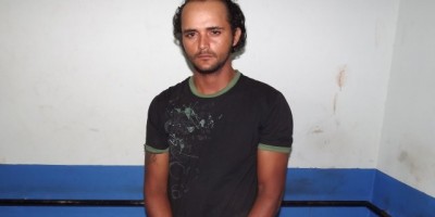 Rolim De Moura –  Após abordagem Polícia Militar cumpri  mandado de prisão. 