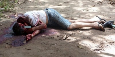 Seringueiras - Homem é assassinato brutalmente a foiçadas em Seringueiras.