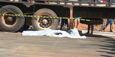 Vilhena - MOTOCICLISTA PERDE A VIDA APÓS PERDER CONTROLE DE MOTOCICLETA 
