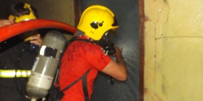 Rolim De Moura – Incêndio em residência no bairro Olímpico