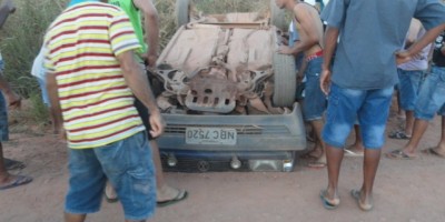 Rolim de Moura –  Capotamento de veículo na linha 172 lado Sul