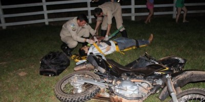 Rolim de Moura –  Motociclista bate em boi na RO-010