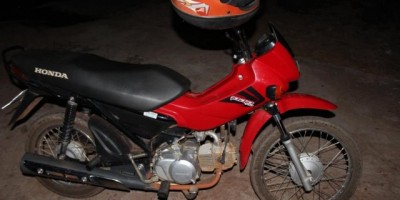 Rolim de Moura –  Moto furtada é recuperada pela Polícia Militar
