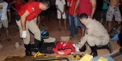 Rolim de Moura - Mototaxista sofre acidente no cruzamento da Av. Aracaju com Rua Ouro Preto