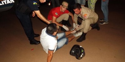 Rolim de Moura –  Colisão entre moto e carro no centro da cidade deixa uma pessoa ferida