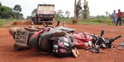 Rolim de Moura –  Acidente de trânsito envolvendo moto e caminhão no bairro Cidade Alta