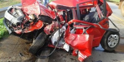 MATO GROSSO - Família de Santa Luzia morrem em acidente entre automóvel e duas carretas - ATUALIZADA