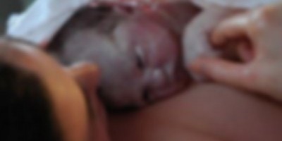 Pimenta Bueno :MULHER DA LUZ DENTRO DO BANHEIRO, AVÓ FEZ O PARTO DO NETO 