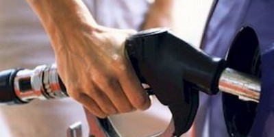 Brasil - Combustíveis ficam mais caros a partir deste sábado