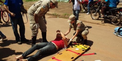 Rolim de Moura –  Motociclista sofre queda após passar sobre quebra-molas