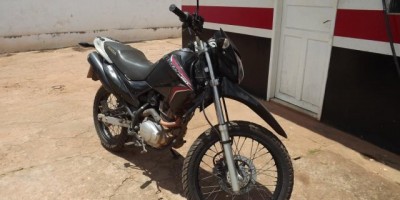 Rolim de Moura –  Em menos de 24 horas Polícia Militar recupera motocicleta furtada na cidade de Cacoal