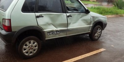 Rolim de Moura –  Carro invade preferencial e ocasiona acidente no centro da cidade