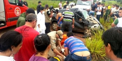 BR 364 - Grave acidente na BR 364 mata duas pessoas e deixa quatro feridos - FOTOS