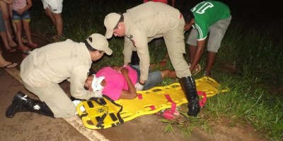 Rolim de Moura –  Duas pessoas ficam feridas após veículo capotar na RO-010