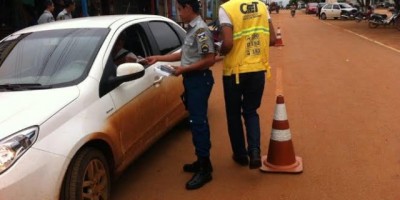 Alto Alegre -  CIRETRAN, Polícia Militar e Guarda Mirim realizam blitz educativa