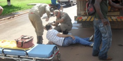 Rolim de Moura –  Ciclista fica ferido após se chocar na traseira de caminhão