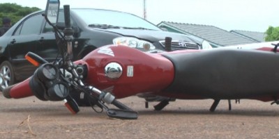 Rolim de Moura –  Colisão entre moto e carro próximo ao Hospital Municipal