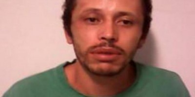 Rio Grande Do Sul - Homem usa linguiça como arma em assalto e é preso