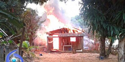 Ji-Paraná – Incêndio em residência quase termina em tragédia