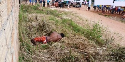 Seringueiras: Homem é morto com 11 facadas em barracão abandonado usado por dependentes químicos