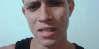 Rolim de Moura – Homem acusado de tráfico de drogas é preso pela PM no centro da cidade