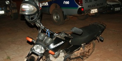 Rolim de Moura -  Polícia Militar age rápido, recupera moto furtada e prende suspeito de cometer o furto