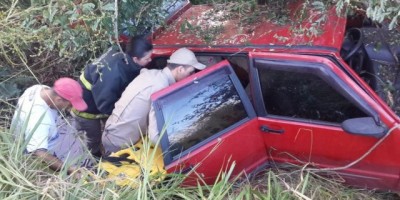 Rolim de Moura –  Ex-Vereador de Novo Horizonte capota veículo na RO-010