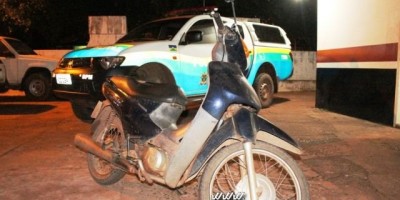 Rolim de Moura – Moto furtada no município de Parecis é recuperada pela PM no centro de Rolim de Moura 