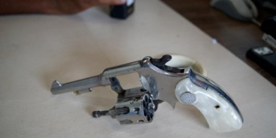 Rolim de Moura –   Menor armado rouba estabelecimento comercial, mas acaba detido por populares