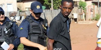 Rolim de Moura – Homem é preso pela PM em cumprimento a um Mandado de Prisão do município de Santa Luzia