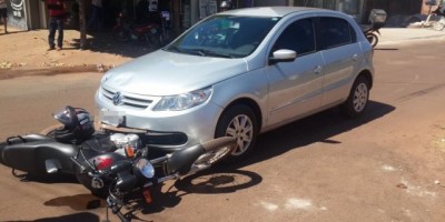 Rolim de Moura - Acidente de trânsito envolvendo carro e moto 