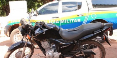 Rolim de Moura - Moto furtada durante comemoração do jogo do Brasil é recuperada pela Polícia Militar