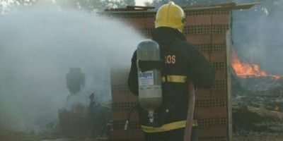 Nova Estrela -  Incêndio criminoso em residência 