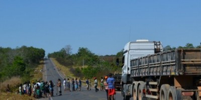 Após bloqueio de 50 horas, índios liberam rodovia entre RO e MT