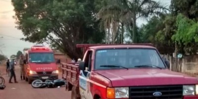 Rolim de Moura –  Motociclista fica ferido após colidir na traseira de caminhonete