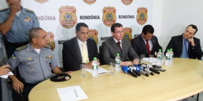 Porto Velho - POLICIAIS PRESOS AGIAM COM CONTRABANDISTA; OPERAÇÃO NACIO APREENDE 7 QUILOS DE MACONHA; vídeo