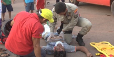 Rolim de Moura –  Caminhonete avança via preferencial e ocasiona acidente, um motociclista ficou ferido