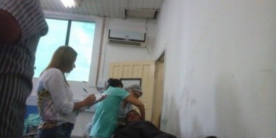 Viatura de Agentes Penitenciários capota com dois presos dentro do camburão no distrito do Guaporé