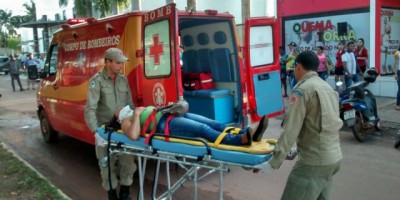 Rolim de Moura  - Acidente de trânsito envolvendo carro e moto deixa mulher ferida 