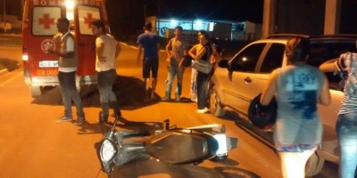 Rolim de Moura – Mulher sofre acidente após colidir na traseira de uma caminhonete Strada