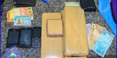 Cacoal - Serviço Reservado do 4º BPM prende dupla com quase 03 Kg de maconha