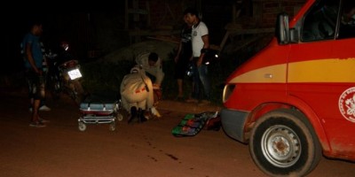 Rolim de Moura –  Mulher fica ferida em colisão entre carro e moto