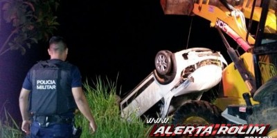 Santa Luzia – Policial Militar capota veículo e cai dentro de alagado do Rio Bamburro