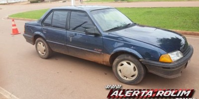 Rolim de Moura – Colisão entre carro e motocicleta deixa um homem ferido