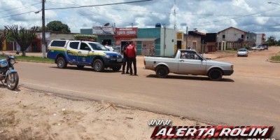 Rolim de Moura - Acidente de trânsito no centro da cidade deixa moto taxista ferido