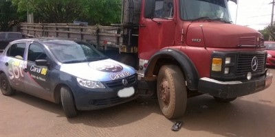 Rolim de Moura – Automóvel de reportagem se envolve em acidente de trânsito no centro da cidade