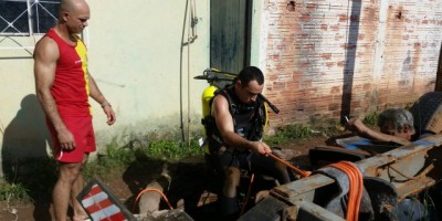 Rolim de Moura – Policia Civil requisita apoio dos mergulhadores do Corpo de Bombeiros no intuito de encontrar arma de fogo que possivelmente estaria dentro de um poço d’água 