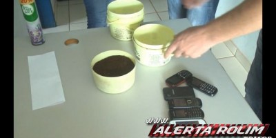 Rolim de Moura - Agentes penitenciários do Presídio Semiaberto apreendem vários aparelhos celulares que estavam na posse dos detentos